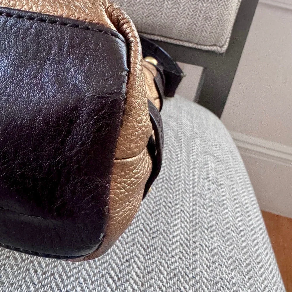Tignanello Bronze Gold Metallic Pebbled‎ Leather shoulder Bag Y2K Hobo Purse